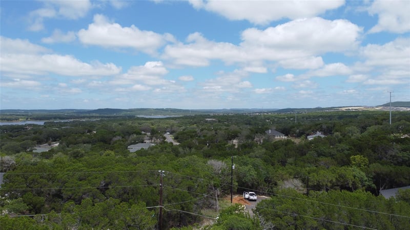 21003 Brewer LN, Lago Vista, TX 78645