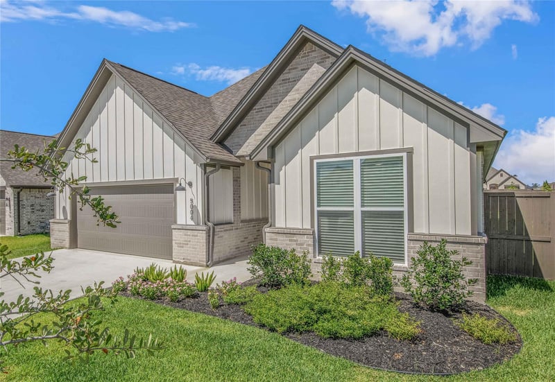 5004 Booth Falls TRL, Bryan, TX 77802