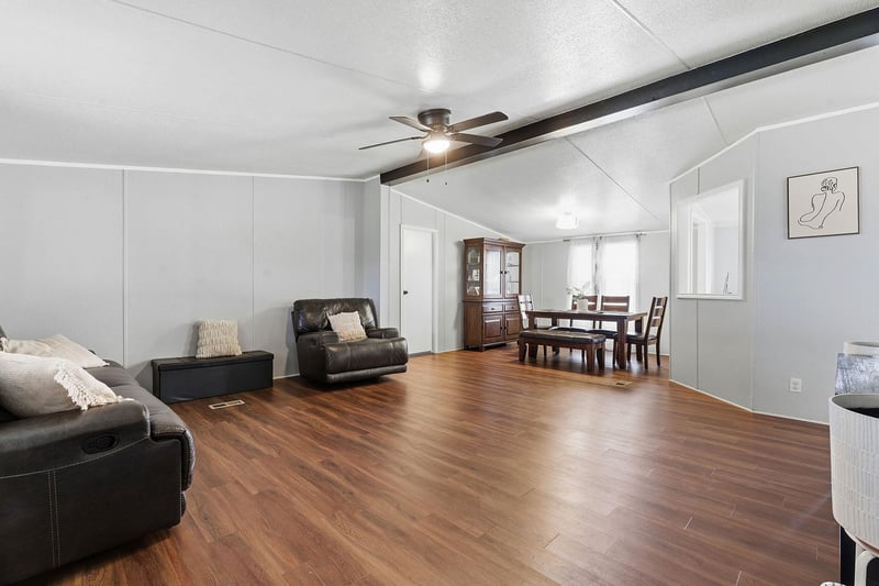 344 Coronado LN, Kyle, TX 78640