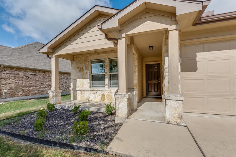 113 Screech Owl DR, Kyle, TX 78640