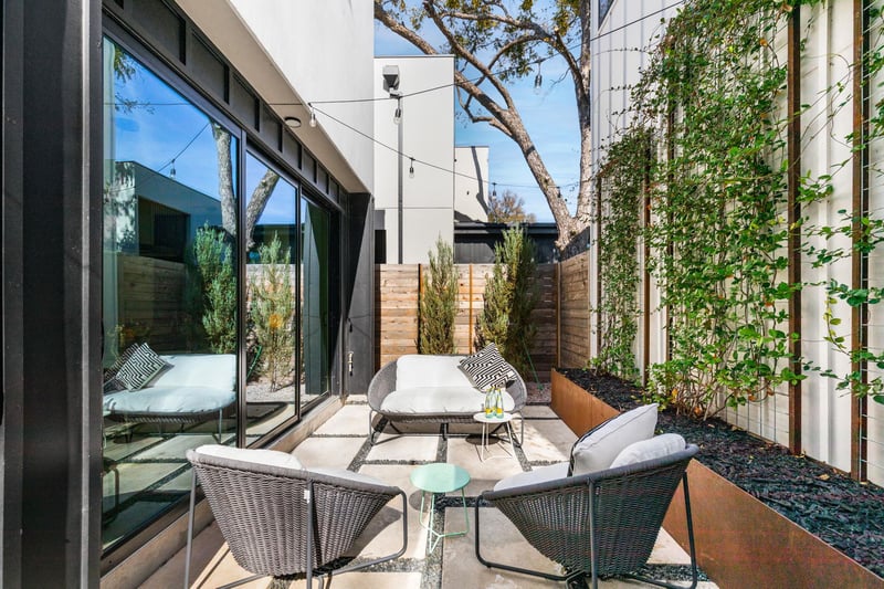 631 Tillery ST #1, Austin, TX 78702