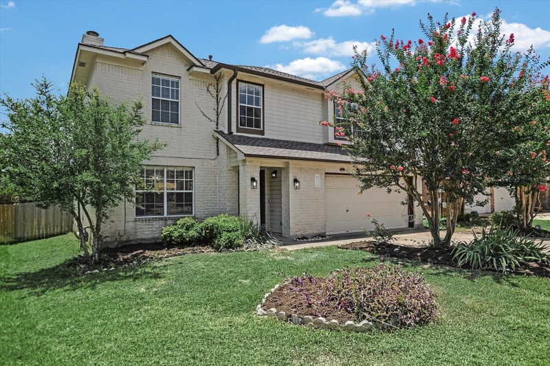 8111 Hawick DR, Round Rock, TX 78681