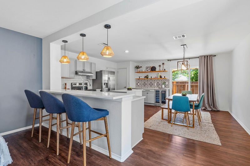 5407 Viewpoint DR, Austin, TX 78744