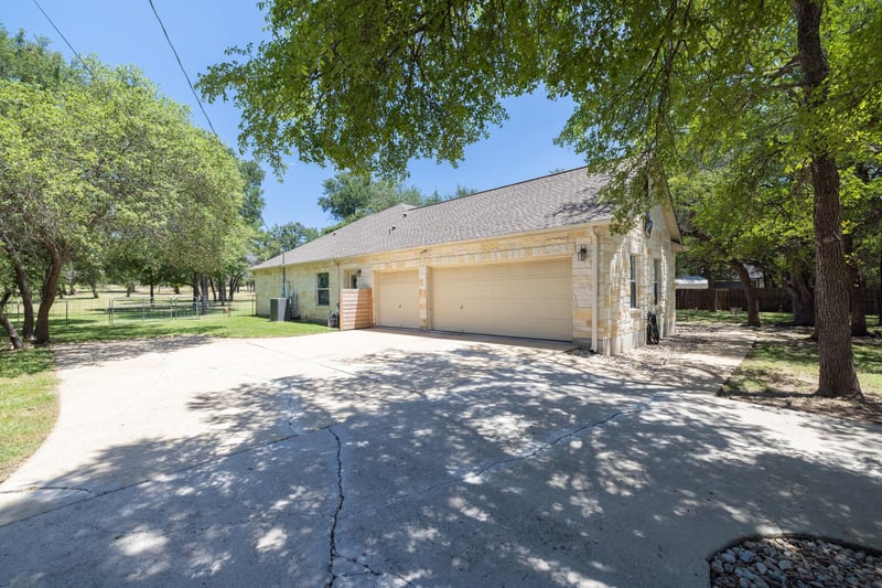 2721 County Road 258, Liberty Hill, TX 78642