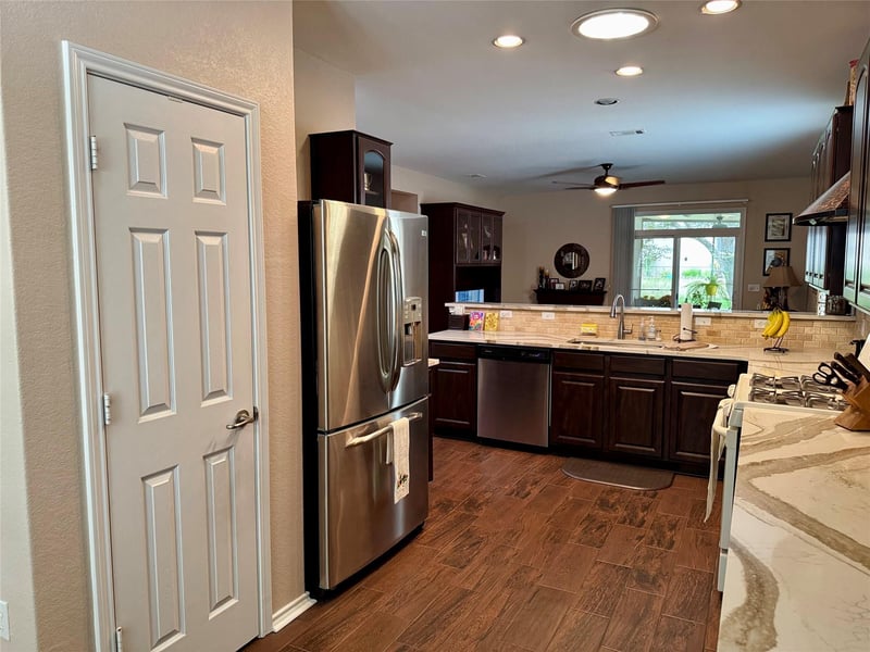 605 Farm Hill DR, Georgetown, TX 78633