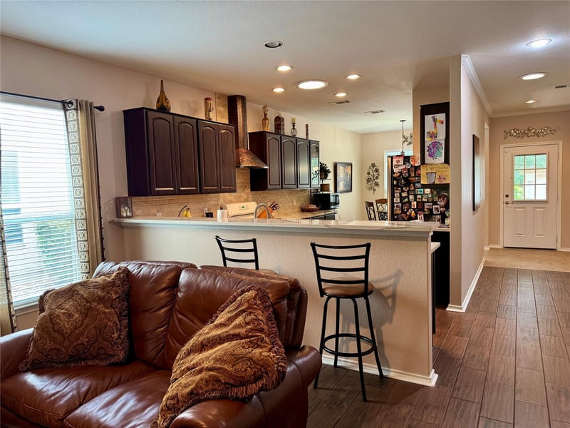 605 Farm Hill DR, Georgetown, TX 78633
