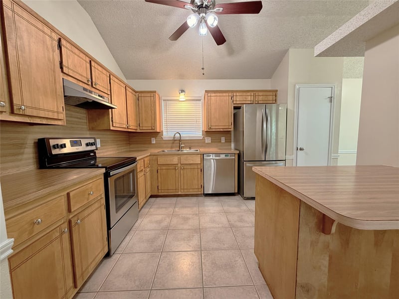 505 Robertstown RD, Copperas Cove, TX 76522