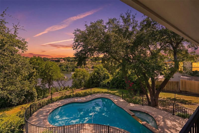 420 Los Escondidos, Marble Falls, TX 78654