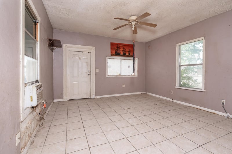 305 Main ST, Florence, TX 76527