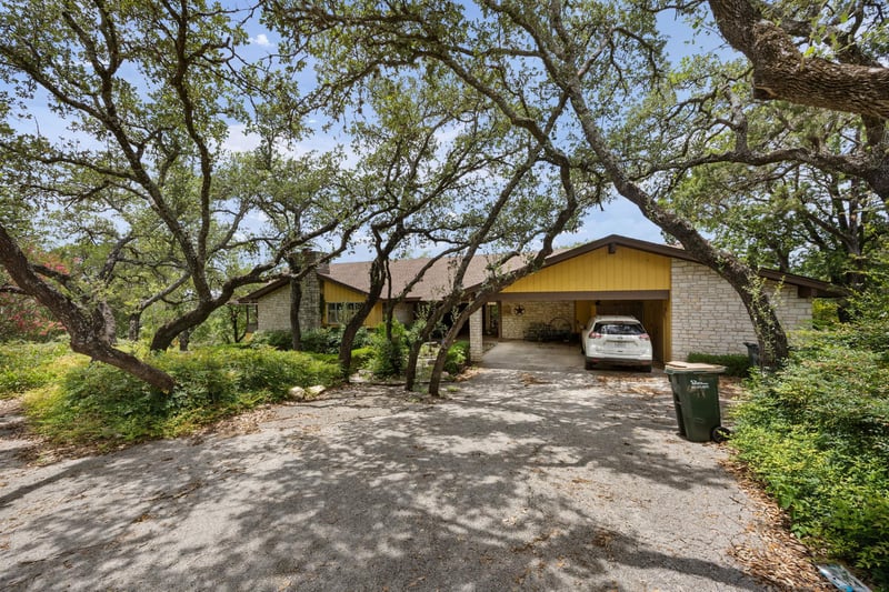 468 Spiller LN, West Lake Hills, TX 78746