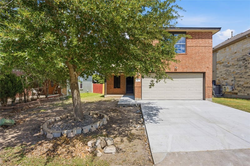 6917 Panda Royle DR, Del Valle, TX 78617