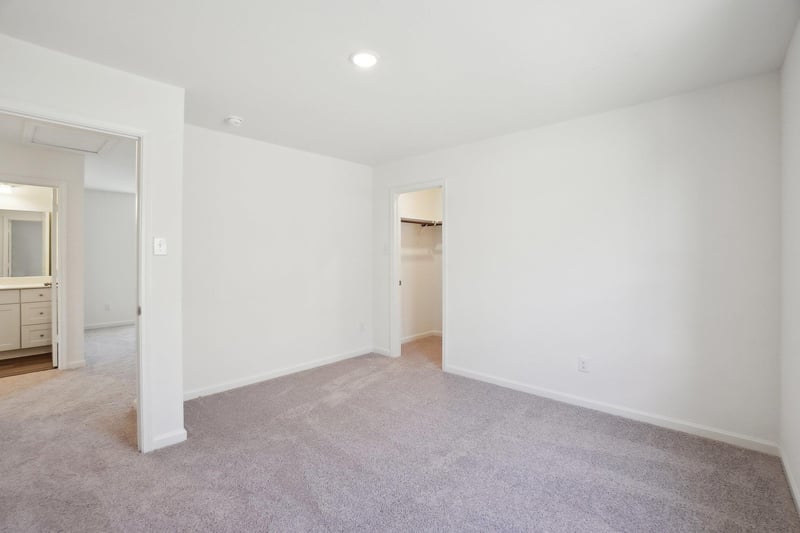 528 Old Western Ps, Jarrell, TX 76537