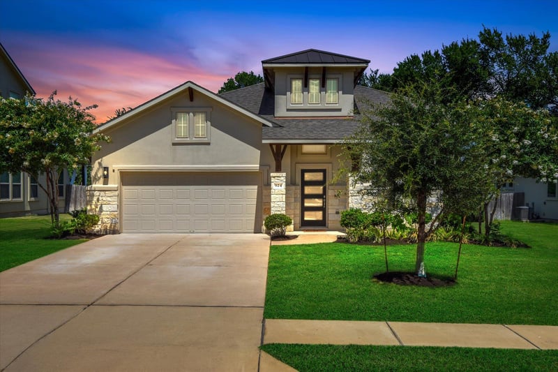 924 Centerra Hills CIR, Round Rock, TX 78665