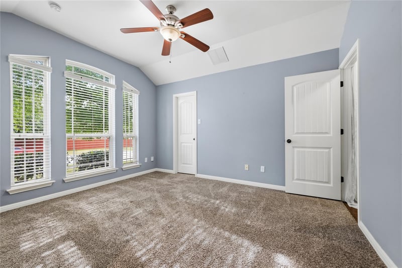 209 Monahans DR, Georgetown, TX 78628