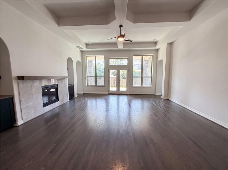 1604 Hollowback DR, Leander, TX 78641