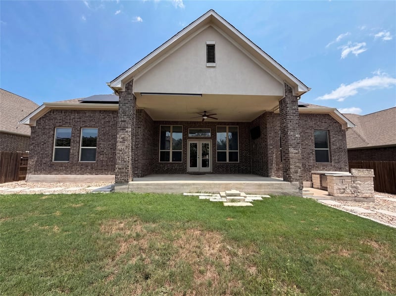 1604 Hollowback DR, Leander, TX 78641