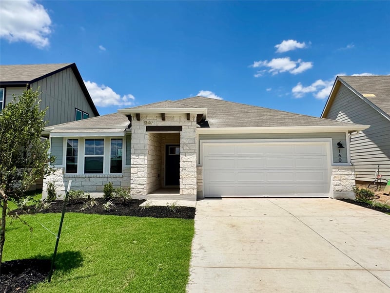 160 Coopers Hawk CRST, Cedar Creek, TX 78612