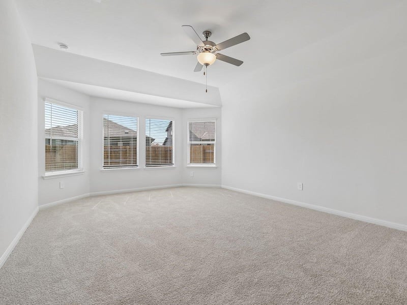 160 Coopers Hawk CRST, Cedar Creek, TX 78612