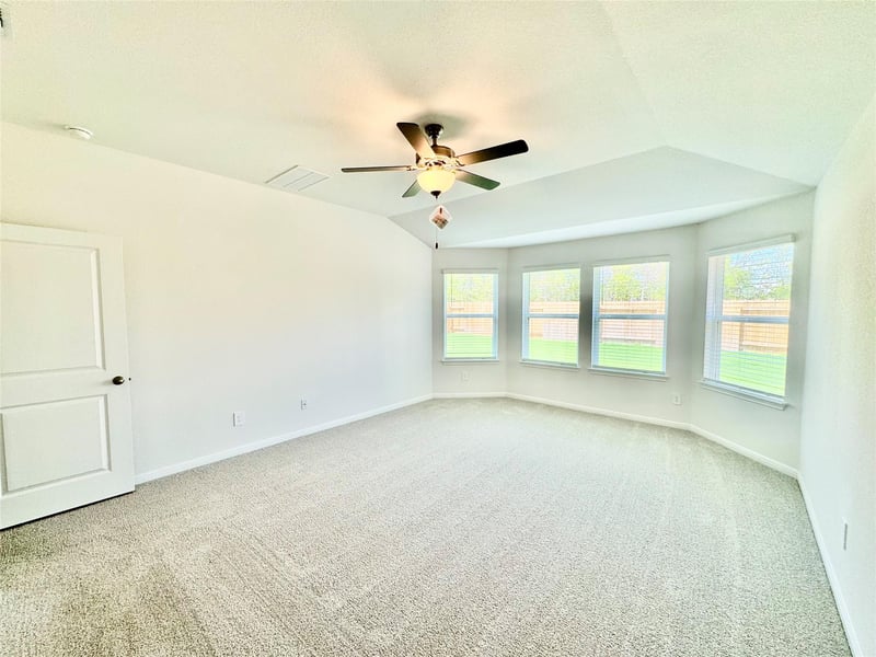 160 Coopers Hawk CRST, Cedar Creek, TX 78612