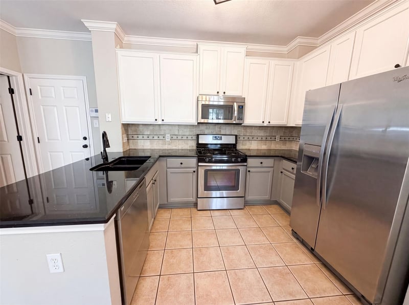 8518 Cahill DR #19, Austin, TX 78729