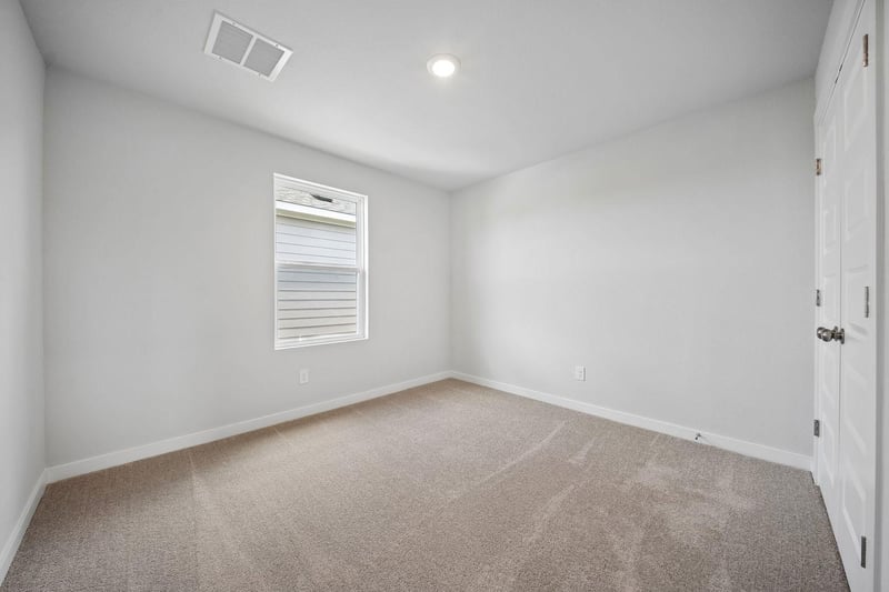 145 Hornet ST, Elgin, TX 78621