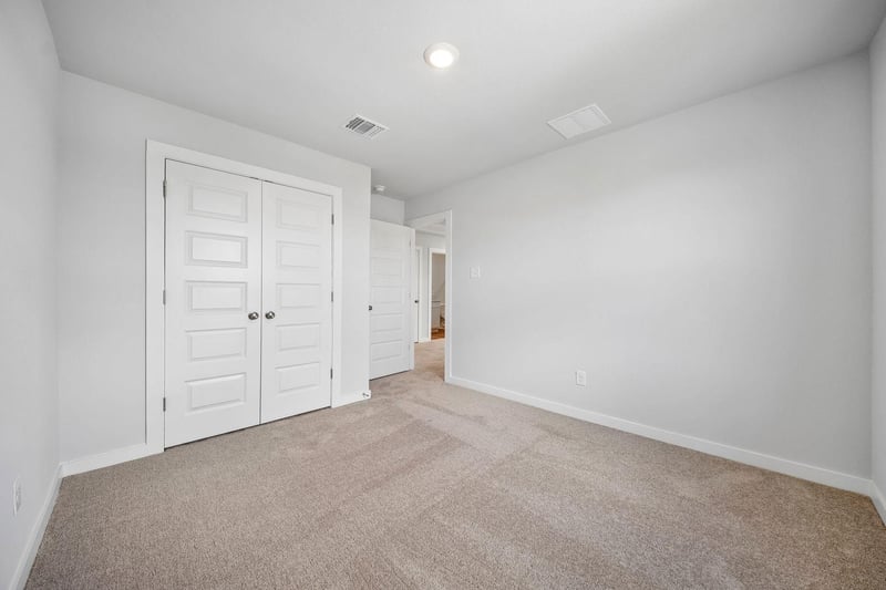 145 Hornet ST, Elgin, TX 78621