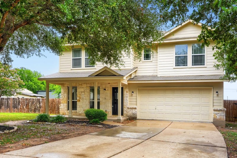 610 Carole CV, Bastrop, TX 78602