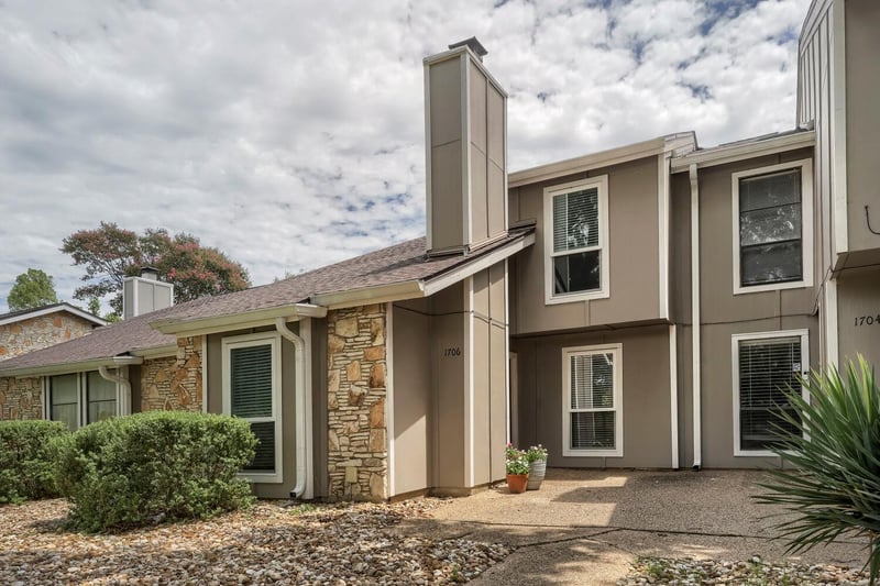 1706 Timberwood DR, Austin, TX 78741