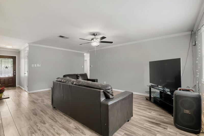 4801 Saguaro RD, Austin, TX 78744