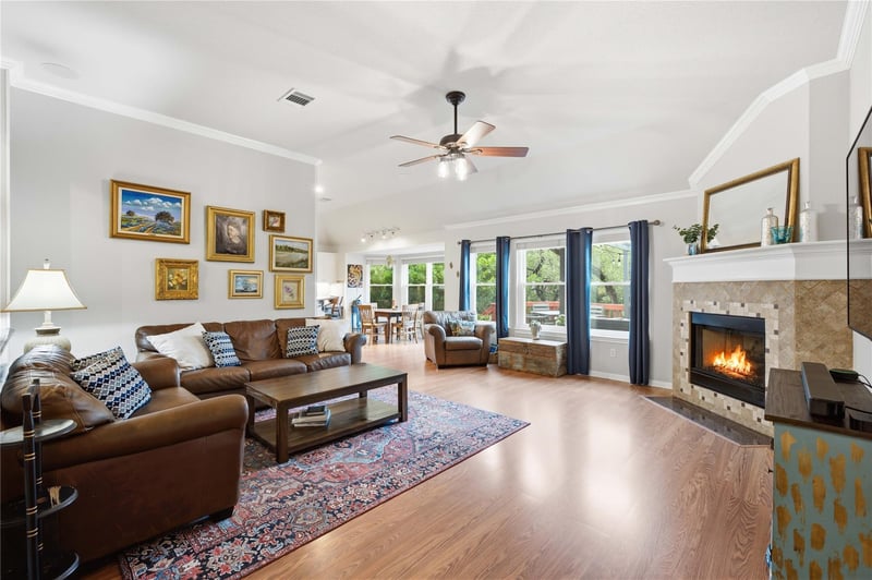 11213 Savin Hill LN, Austin, TX 78739