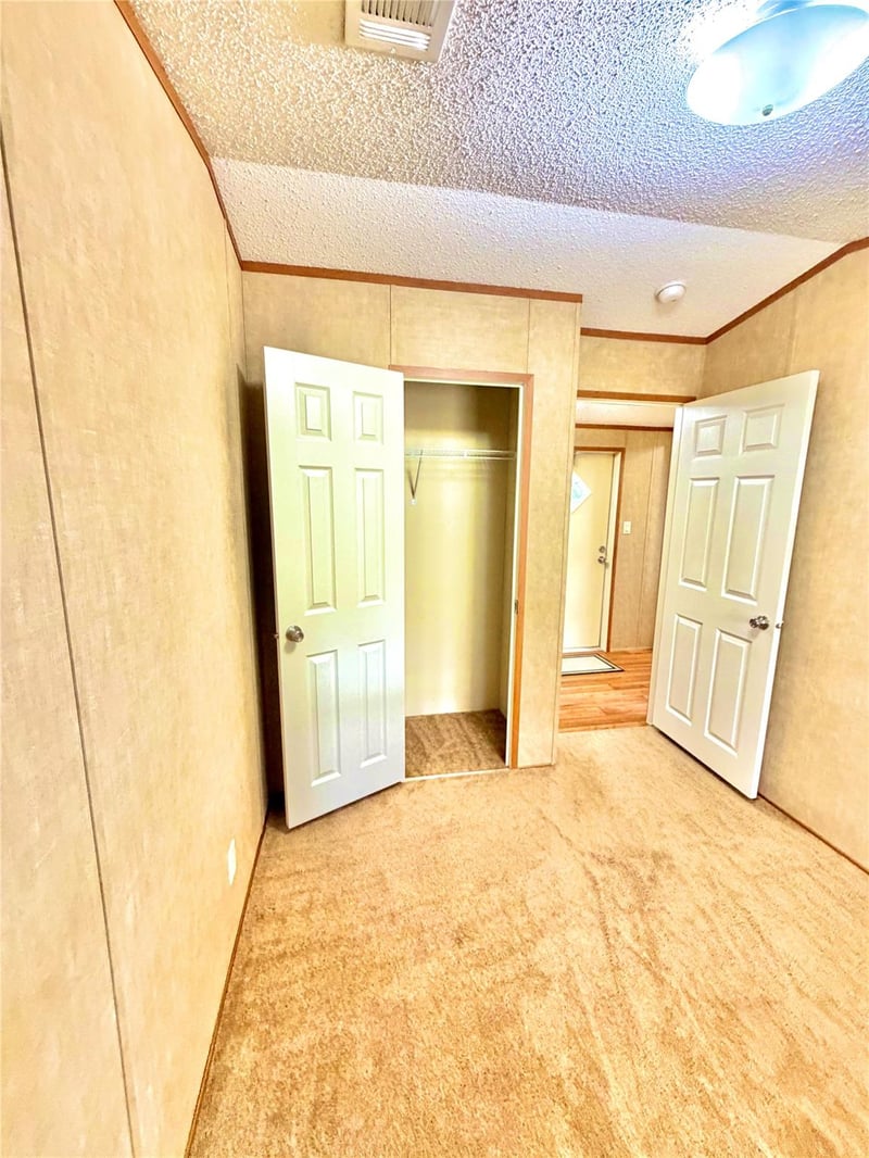163 Quail Run ST, Canyon Lake, TX 78133