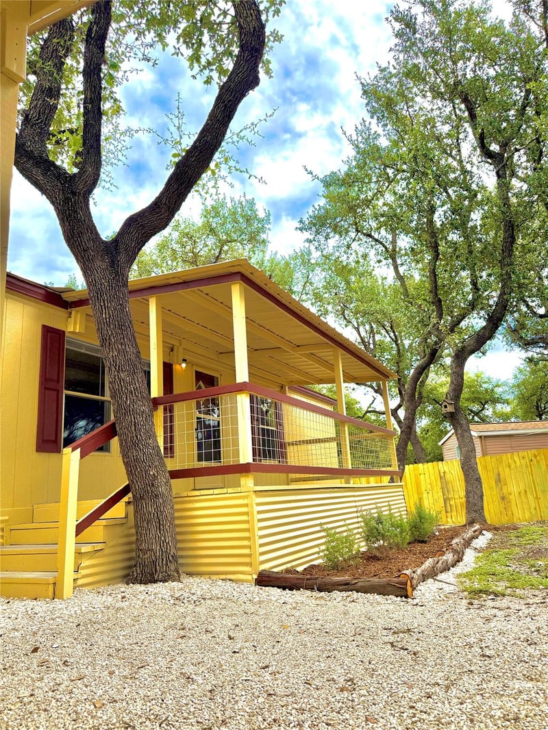 163 Quail Run ST, Canyon Lake, TX 78133