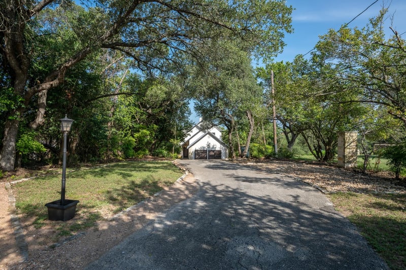 400 Laurelwood DR, Austin, TX 78733