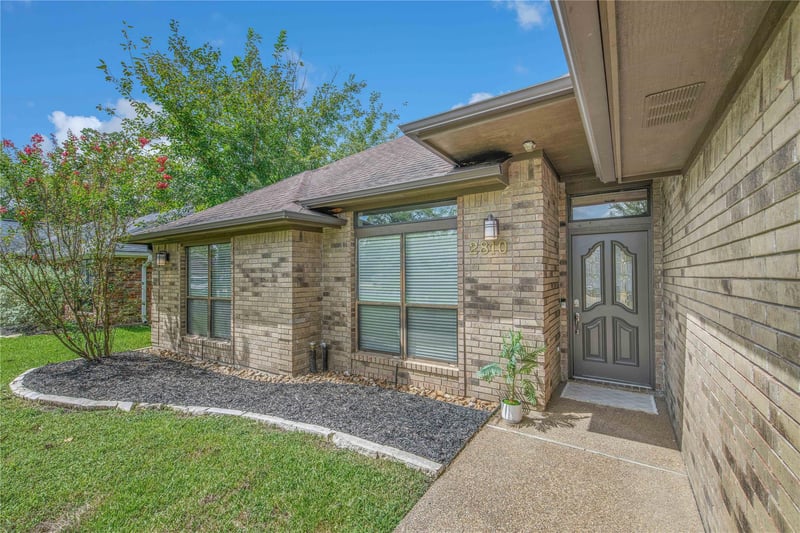 2810 Rayado CT N, College Station, TX 77845
