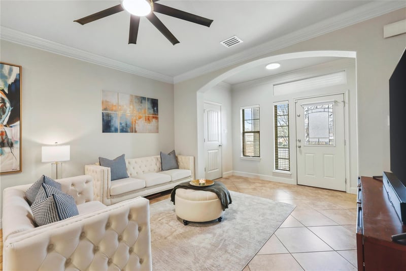 3801 Harvey RD, College Station, TX 77845