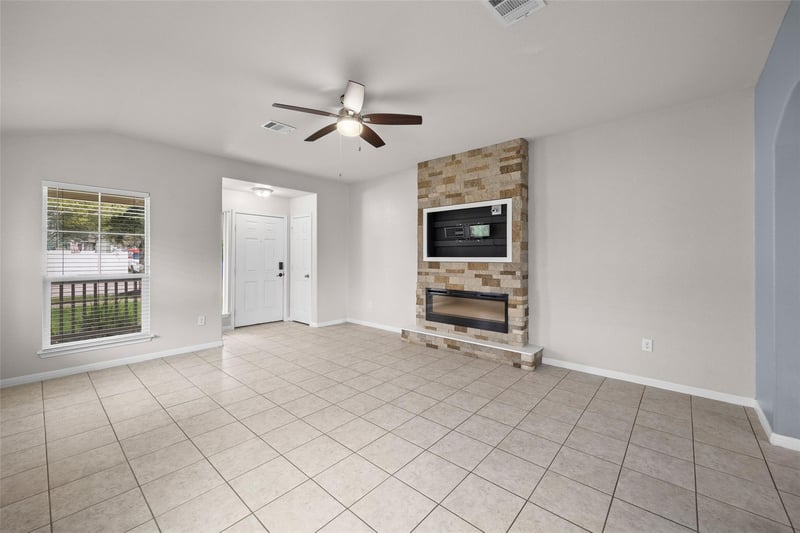 18519 Bandelier DR, Pflugerville, TX 78660