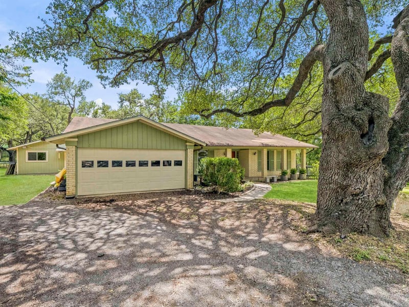 301 Twin Creek RD, Manchaca, TX 78652