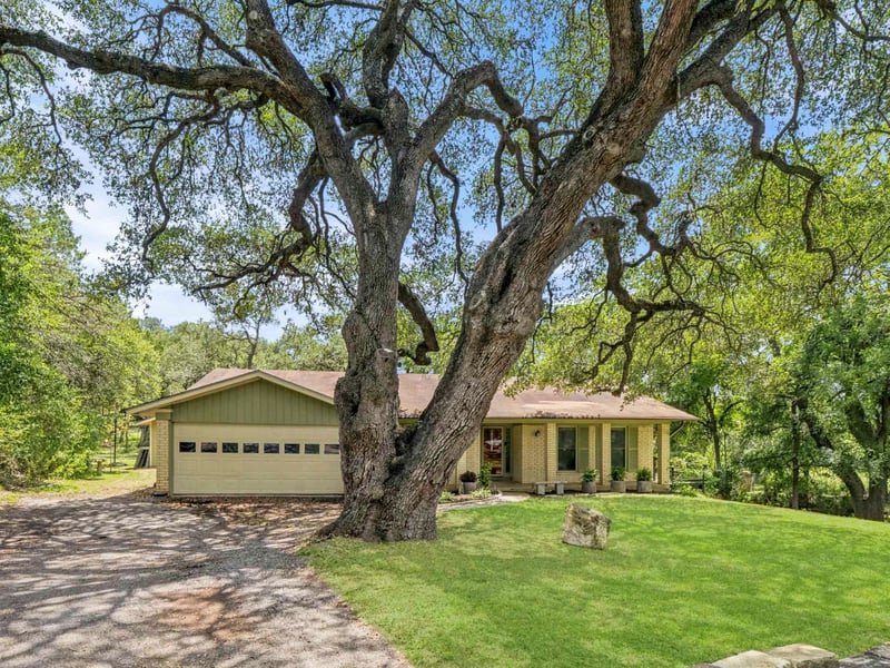 301 Twin Creek RD, Manchaca, TX 78652