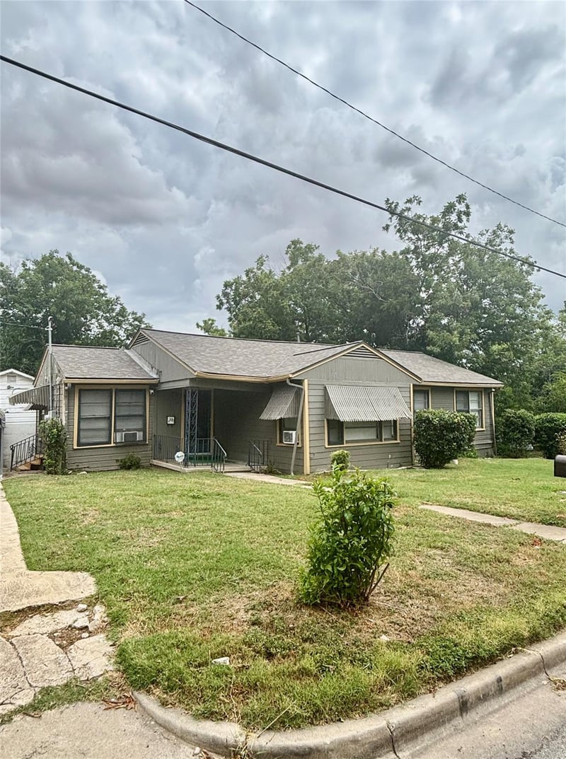 415 7th ST, Taylor, TX 76574