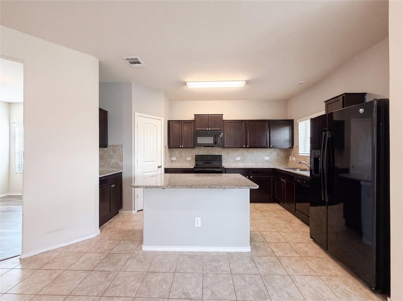 276 Circle Way #26E, Jarrell, TX 76537