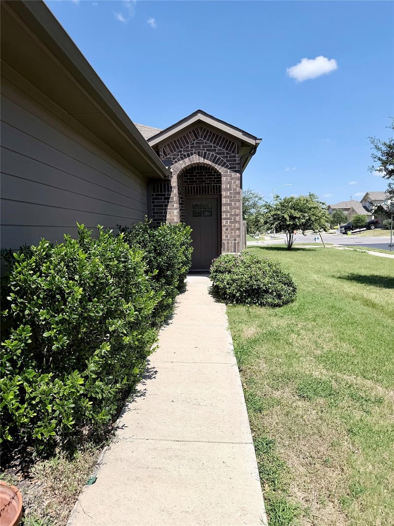 13940 Heywood DR, Pflugerville, TX 78660