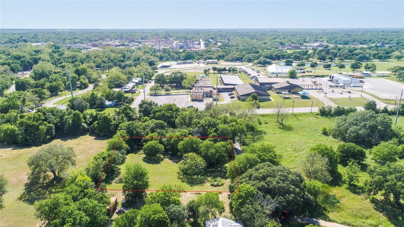 0 Farmer ST, Lockhart, TX 78644