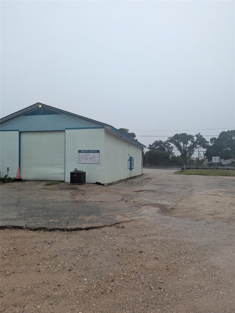 651 Highway 290 Hw, Dripping Springs, TX 78620