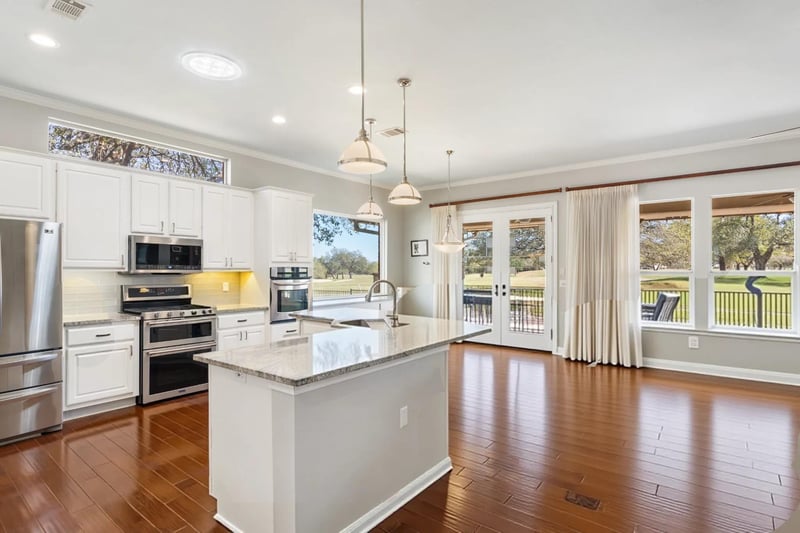 133 Painted Bunting LN, Georgetown, TX 78633