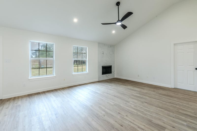 119 Kikipua LN, Bastrop, TX 78602