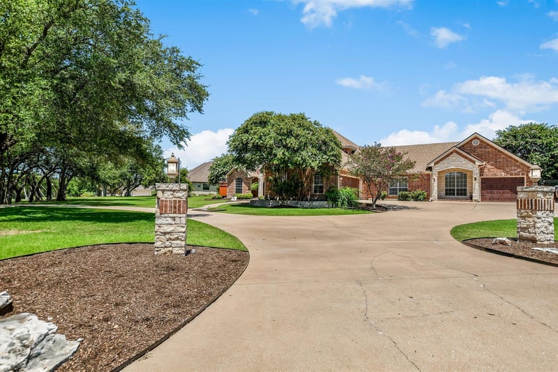 200 Diamond TRL, Georgetown, TX 78633
