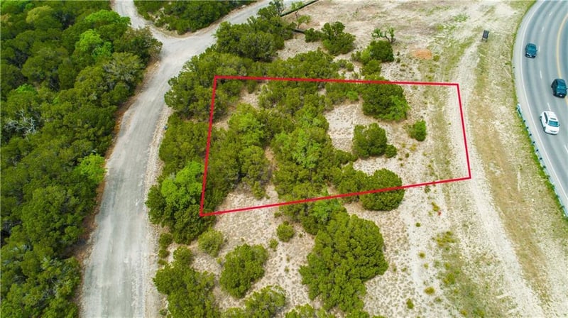 6801 Redwood DR, Lago Vista, TX 78645