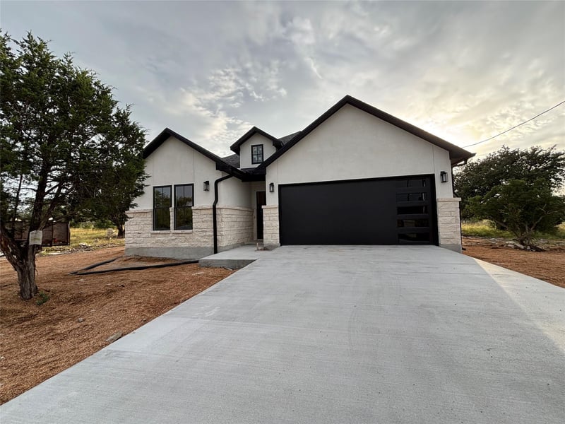 1713 Whitetail Rd, Horseshoe Bay, TX 78657