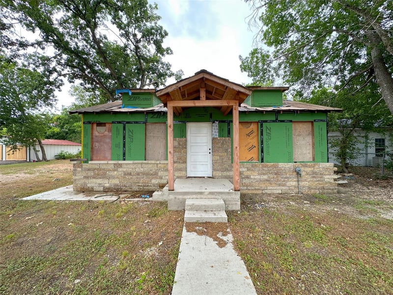818 Plum ST, Lockhart, TX 78644