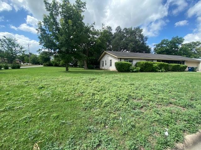 605 Kerr ST, Burnet, TX 78611